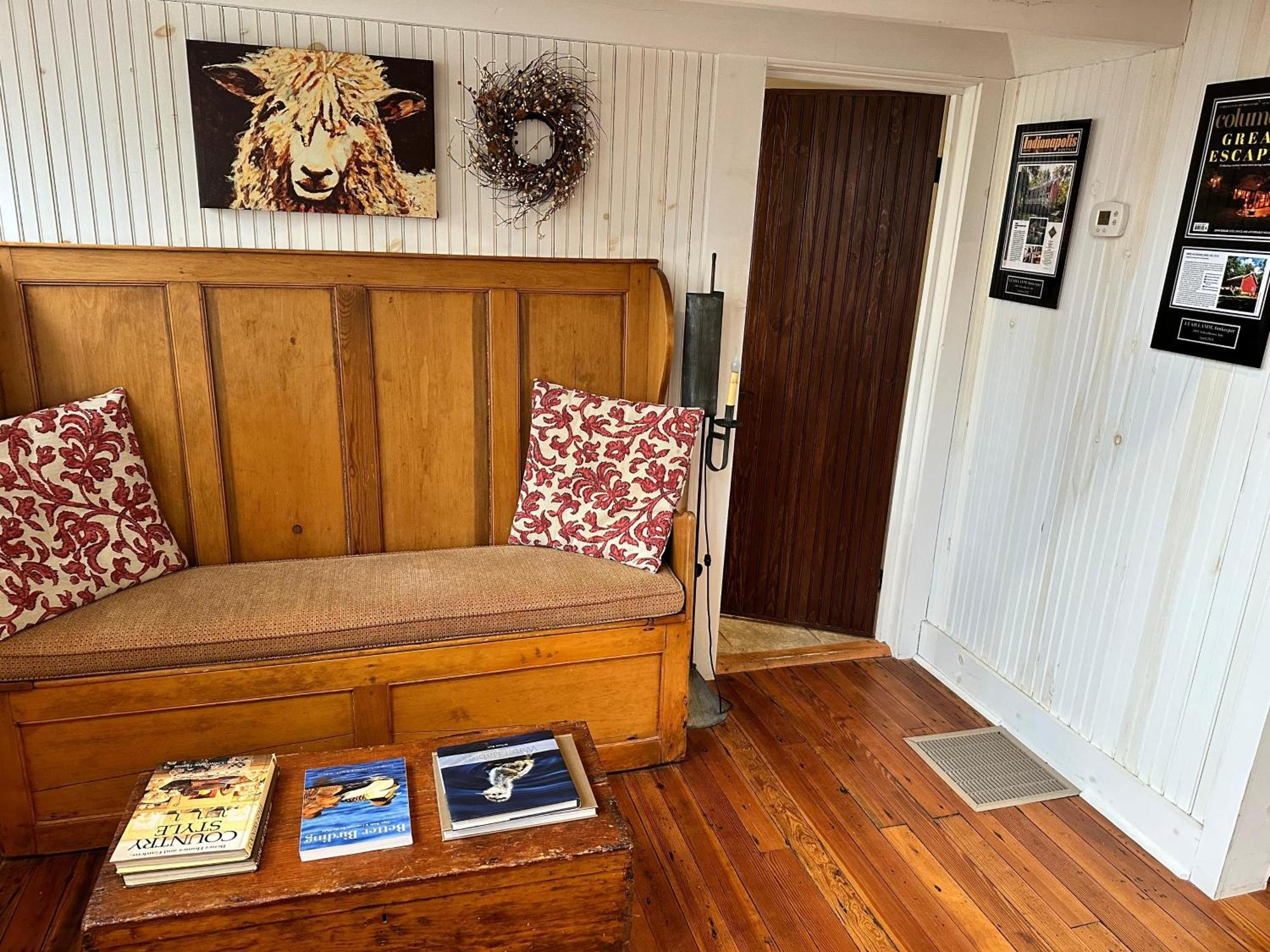 1891 Schoolhouse Inn Morgantown ภายนอก รูปภาพ